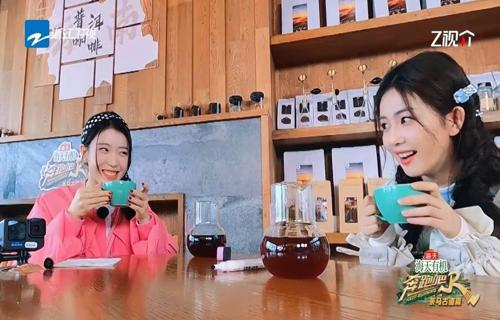 剑星圣诞特辑伊芙的性感短裙让人无法抗拒